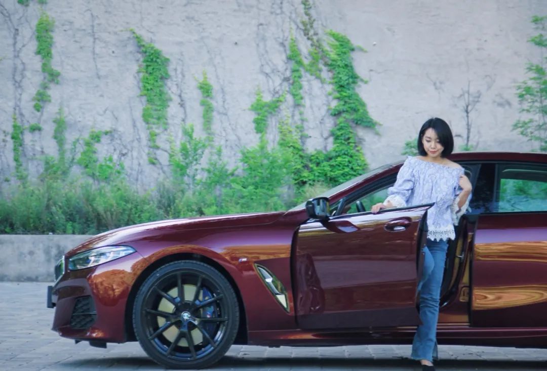 宝马轿车的天花板，试驾你不知道的“宝藏”8系