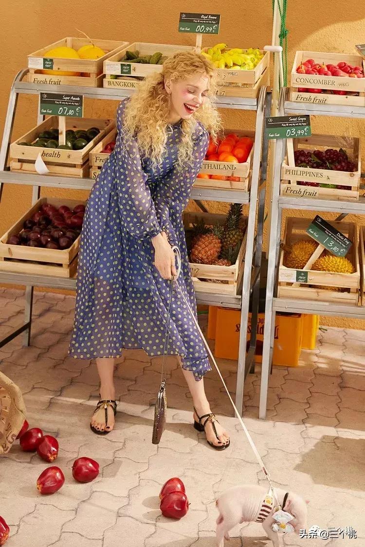 风衣、西装、花裙子……春天来了，这10件值得买！‖桃子购物车