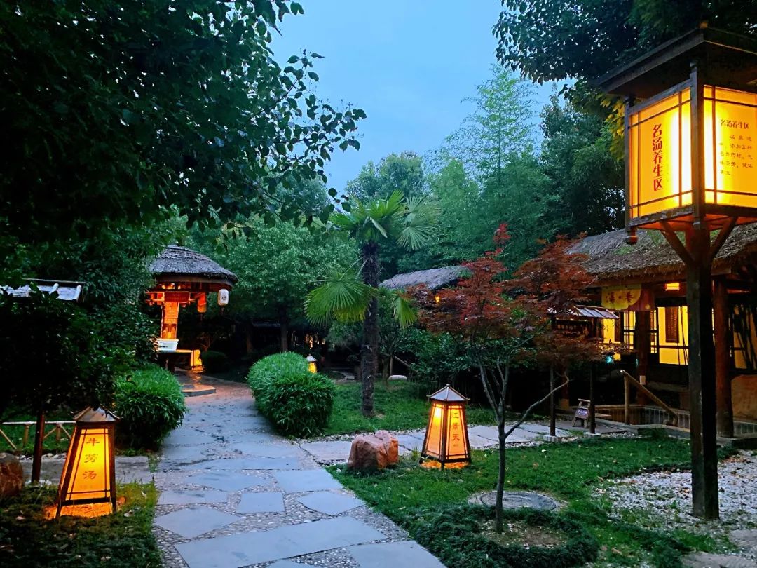 这座透露着古韵之美的城市,这座城市里藏着很多好玩的秘密