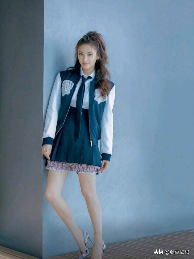 身高158体重150斤肩宽胖mm穿衣搭配,肩宽背厚胸大腰细怎么穿