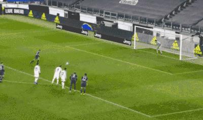 C罗神了，2-1主导胜局！连线小魔仙破门，皮尔洛结束2轮不胜