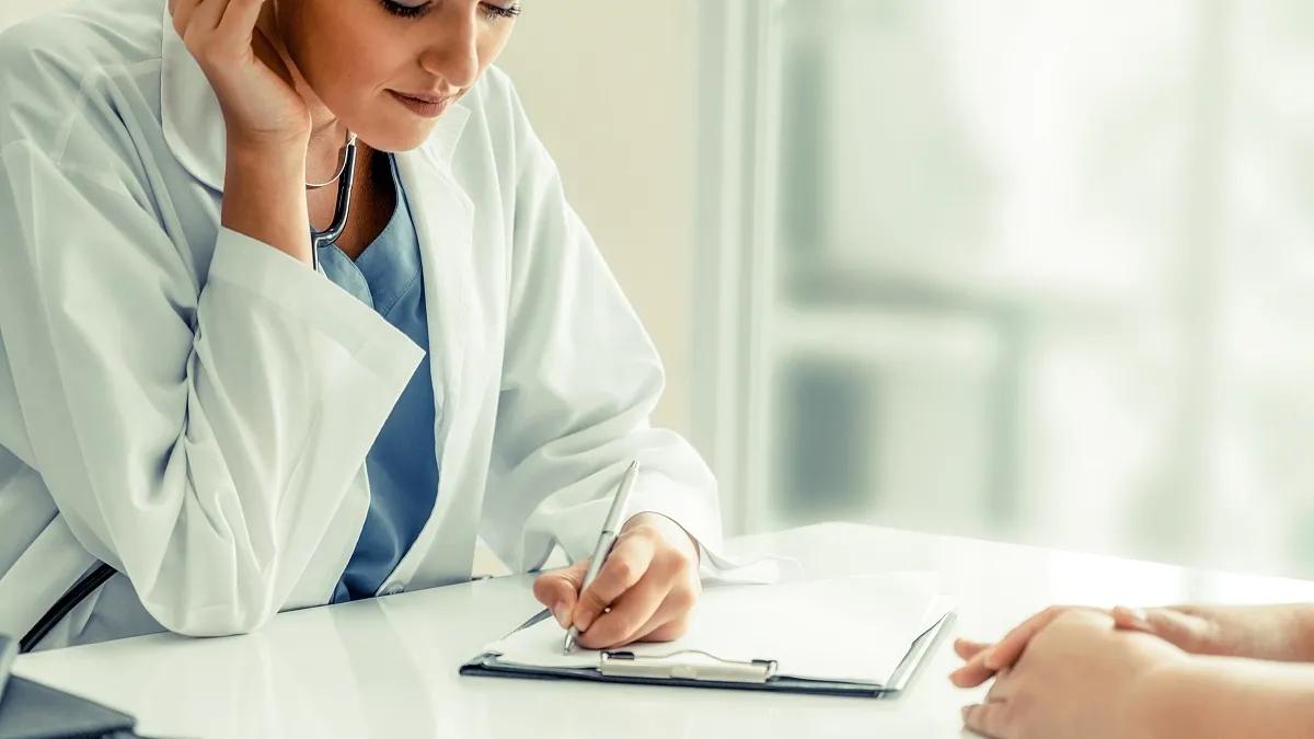 乳腺癌术后内分泌型还要吃中药不,乳腺癌内分泌治疗可以间断吗