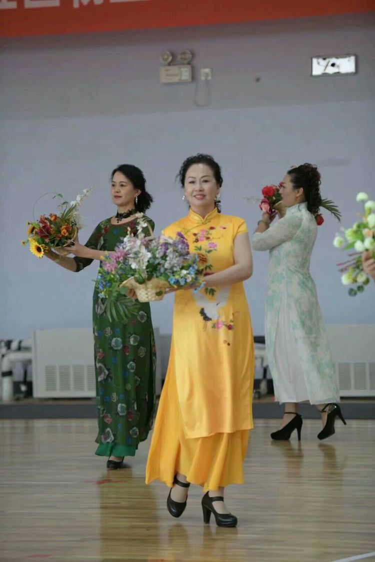 百合艺术团舞蹈视频,百合镇舞蹈队表演视频