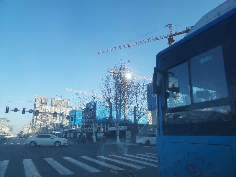 唐山楼市下行，应该如何买房？最应该考虑的因素是什么？