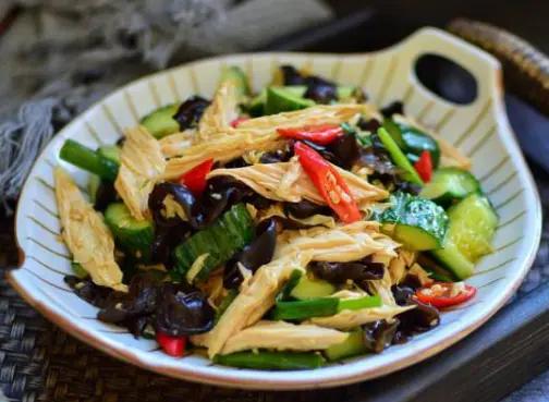 此物是“钙中黄体酮”，鸡蛋靠边站，多吃显嫩，肌肤像剥了壳的蛋