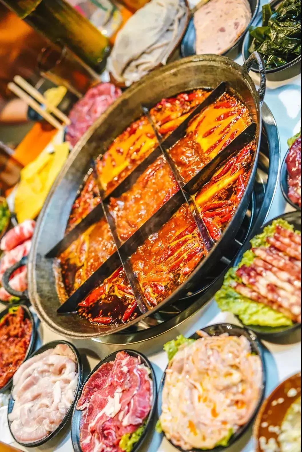 从钢管厂五区晃到莲花新区