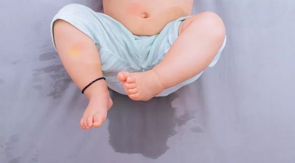 「把屎把尿」的7种可怕后果，看完我再也不敢坑娃了！
