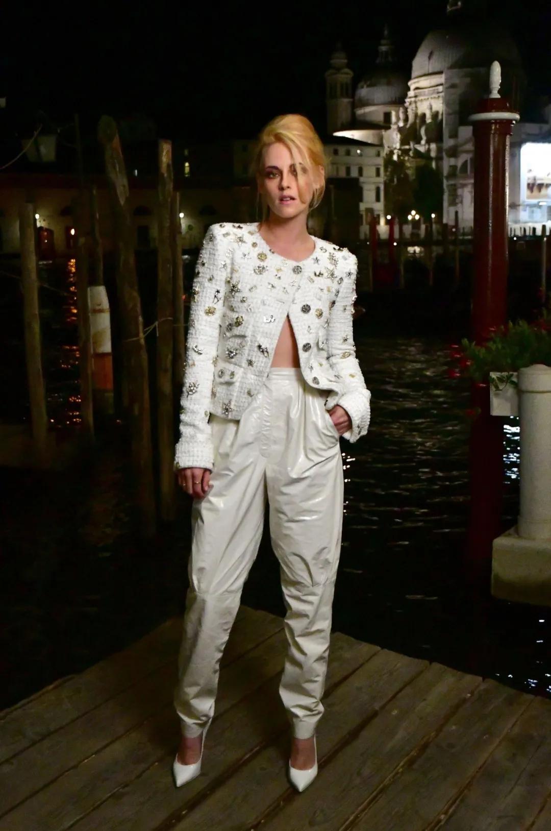 辣眼睛的威尼斯红毯女星惊艳,威尼斯红毯女星惊艳