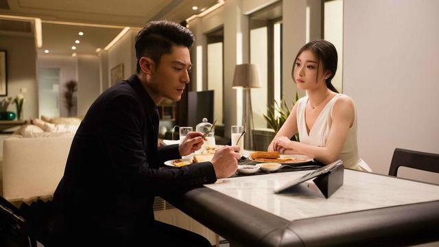 情商低的女人都喜欢炫耀吗,有情商的女人会这样发朋友圈