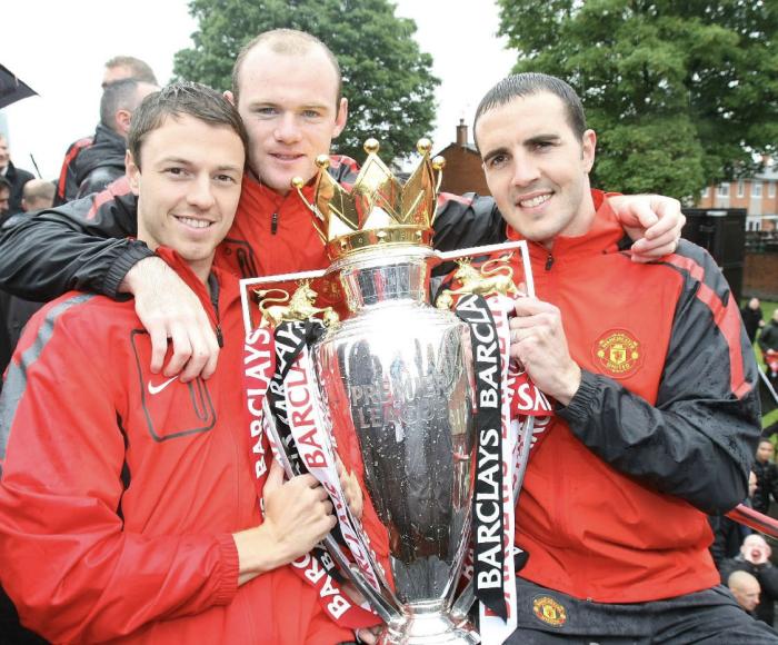 鲁尼头发的样子,鲁尼发型