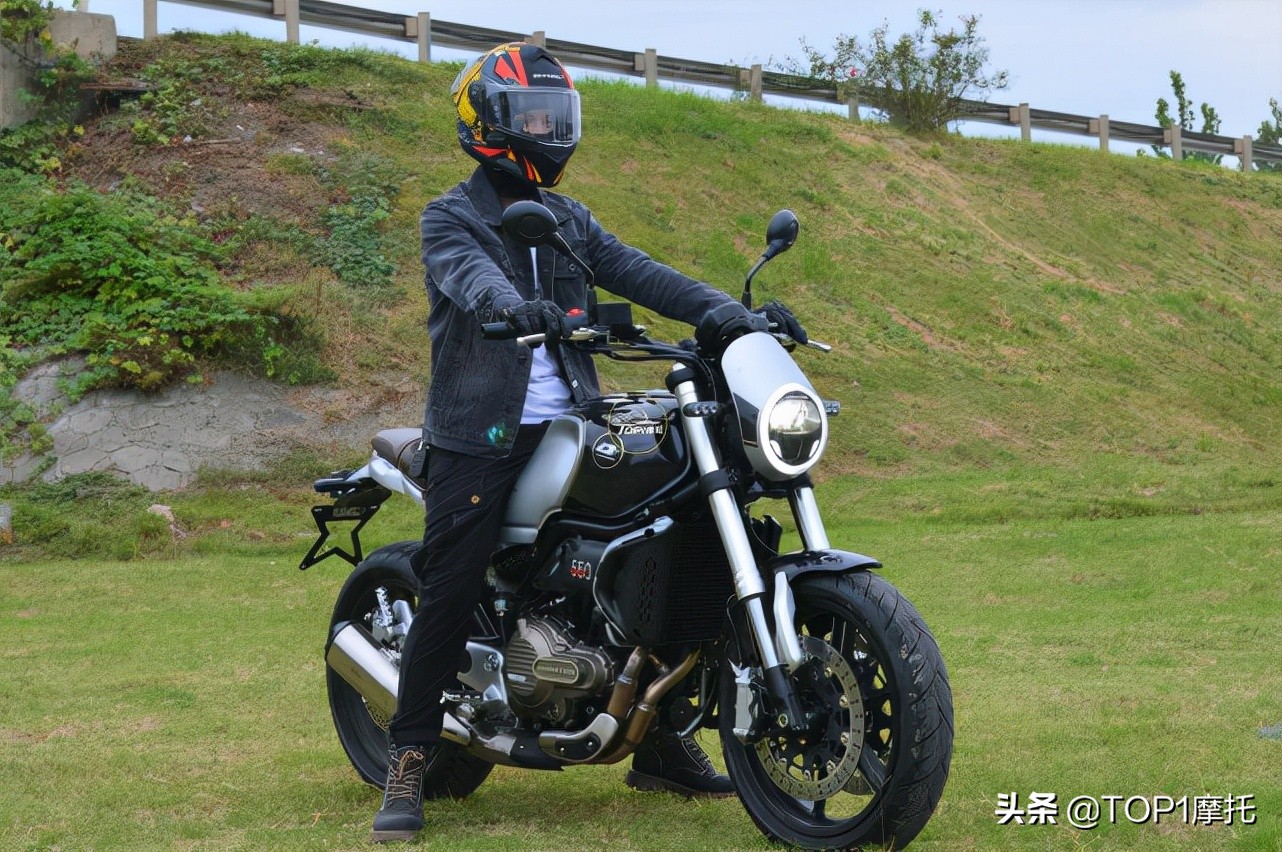 qjmotor逸550性能测评,qjmotor逸550复古摩托评测