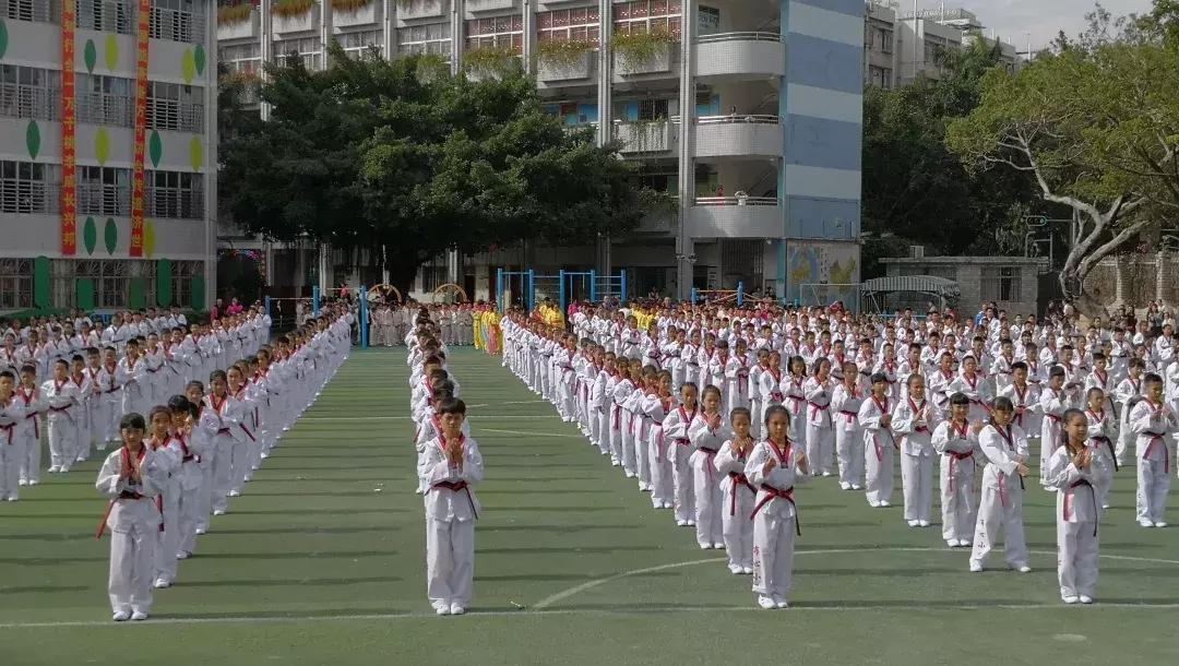 深圳市足球比较好的小学,深圳市福田区篮球最厉害的小学