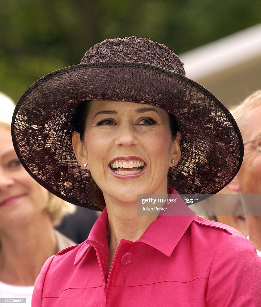 凯特王妃同款头饰,丹麦王储妃玛丽高跟鞋