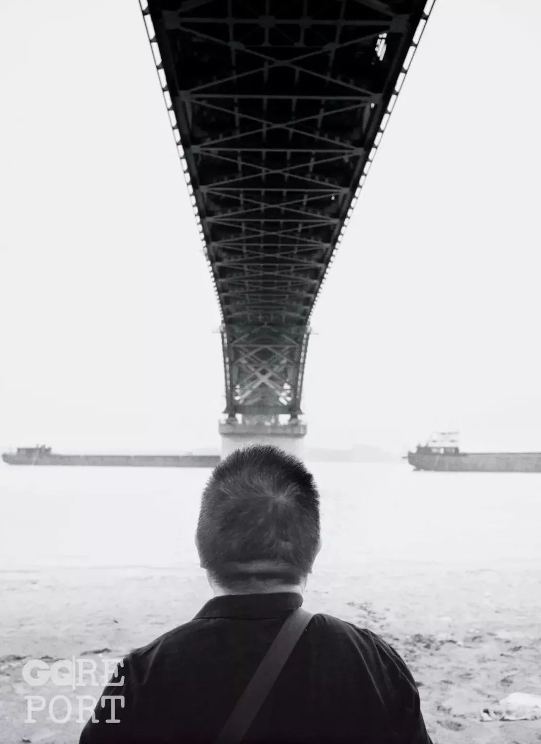 GQ报道｜南京长江大桥上的自杀终结者