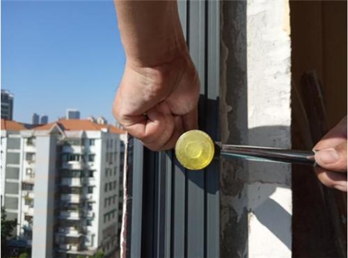 门窗打胶45度角技巧,门窗打胶怎么打好4个角