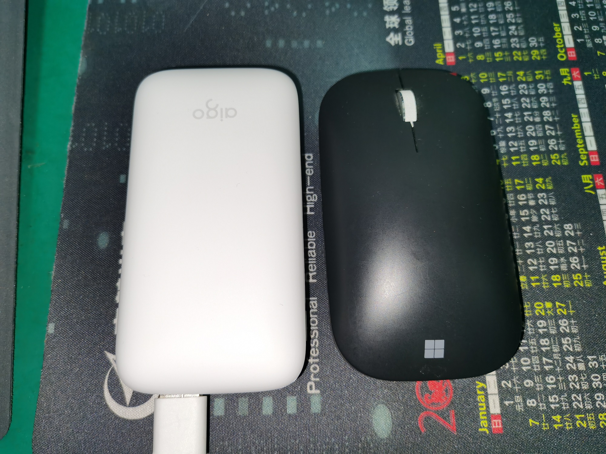 爱国者aigo充电宝x10p,爱国者x10