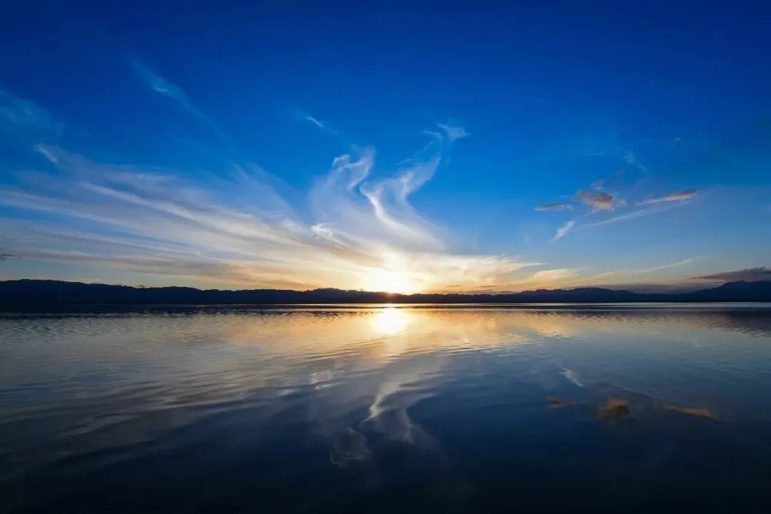 一年只开放六个月,茶卡盐湖的美,错过可能就是一辈子