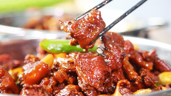 隐藏在巷子里的地锅鸡好吃,这家藏在巷子里的30年老字号