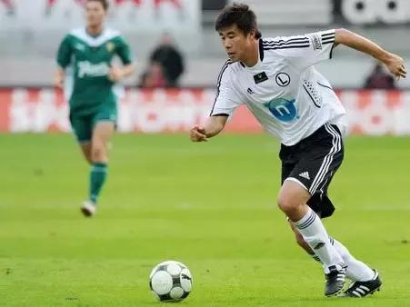 欧冠三冠王曼联,中国唯一一个有欧冠英超的人