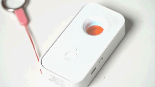 租客发现针孔摄像头,发现公寓有针孔摄像头房东倒霉吗