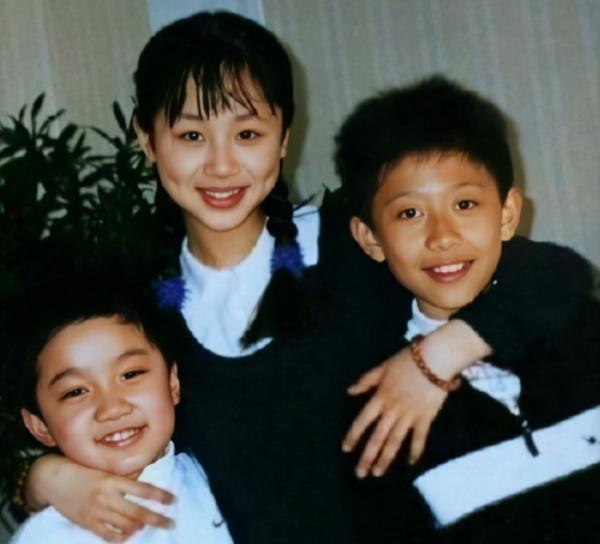 张一山杨紫斗嘴视频完整版,张一山杨紫友谊现状