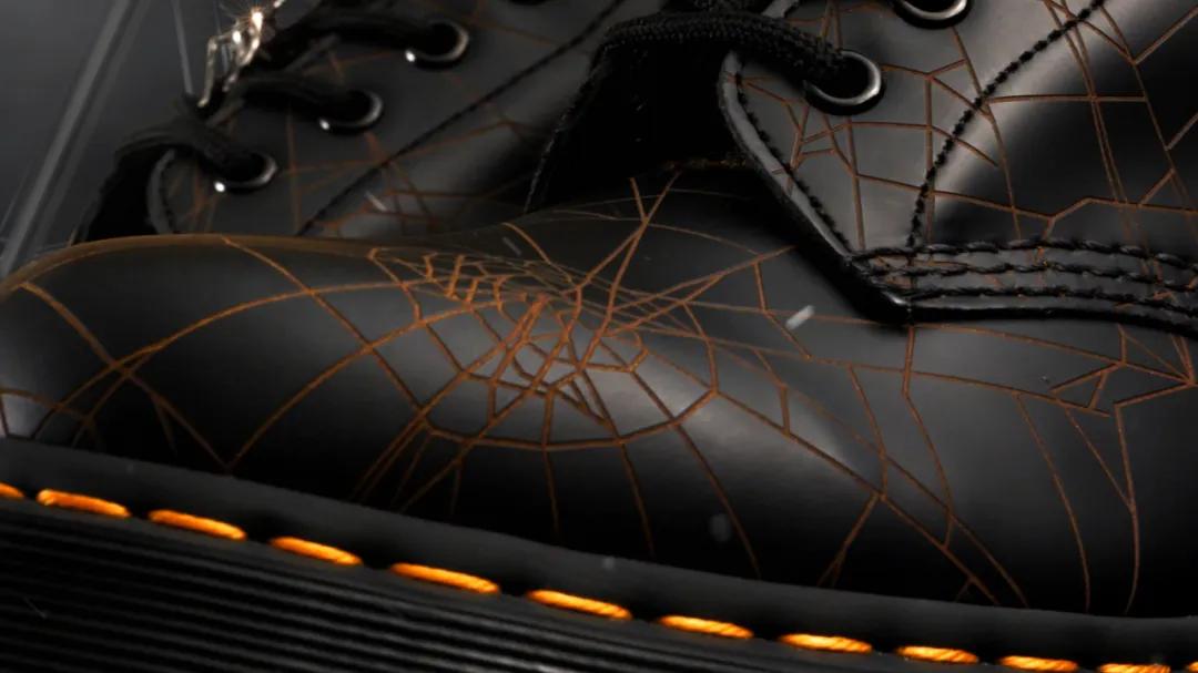 「每周联名X讯」一间潮流店铺是如何做到联名皆爆款？