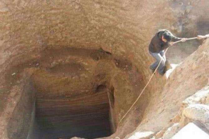 美国考古队发现神秘三面金字塔,考古队发现了一座新的金字塔