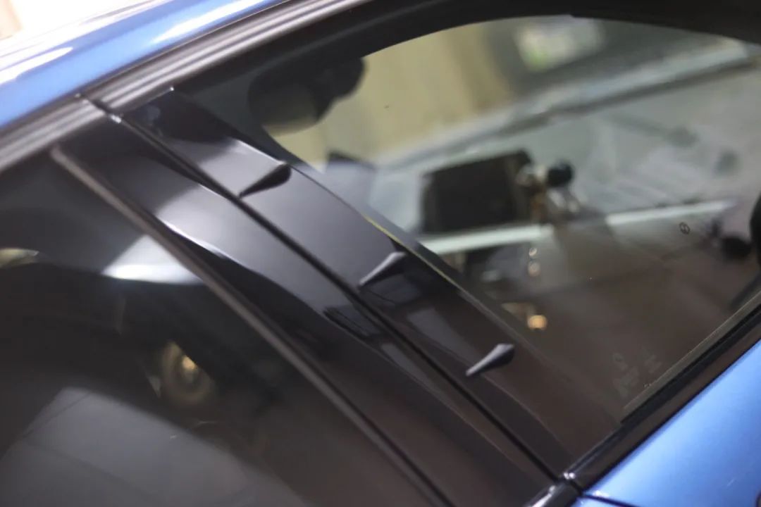 怪兽改造跑车视频,宝马f20120改装