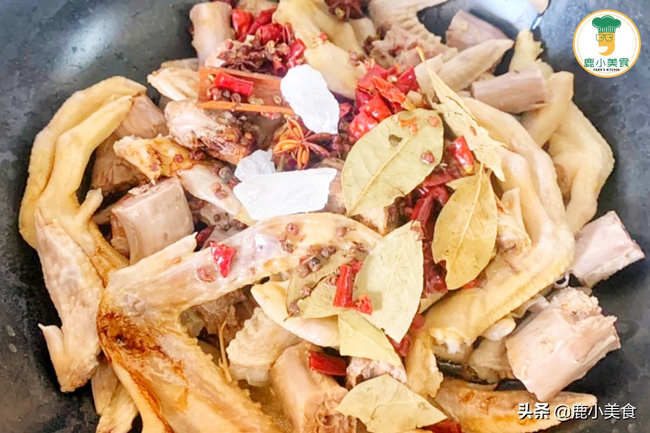 做周黑鸭成袋的卤料,周黑鸭卤汤怎么做素菜好吃