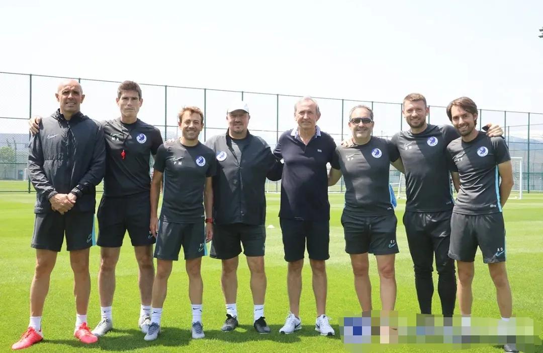 贝尼特斯中超16强动态,贝尼特斯赛中换卡拉斯科