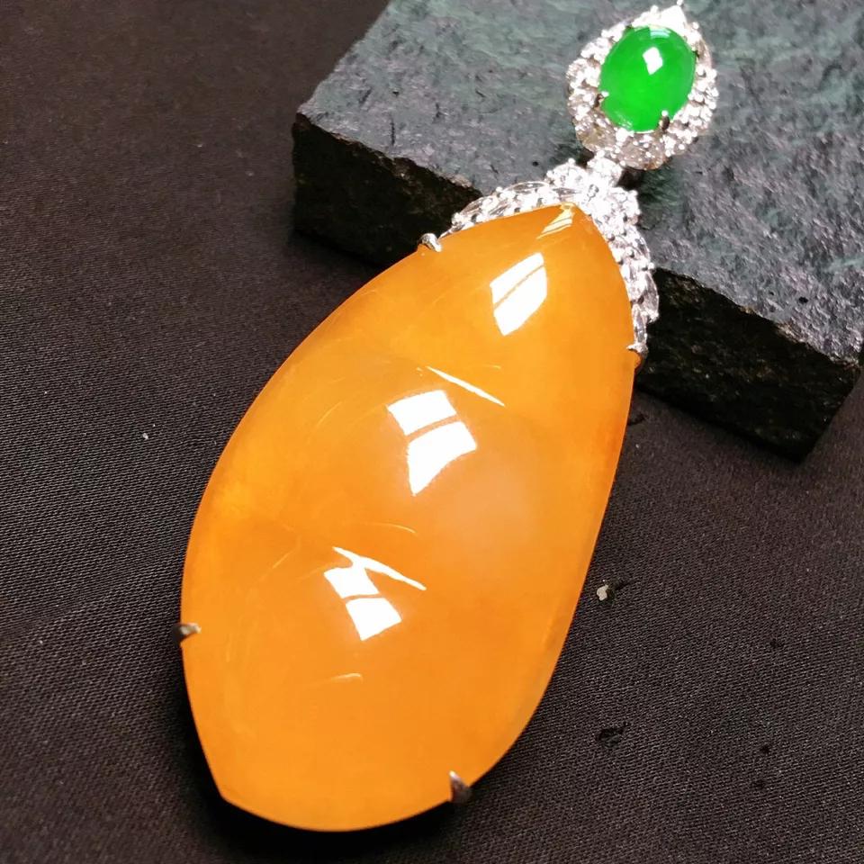 黄翡价格一般多少,黄翡的价值高还是白冰价值高