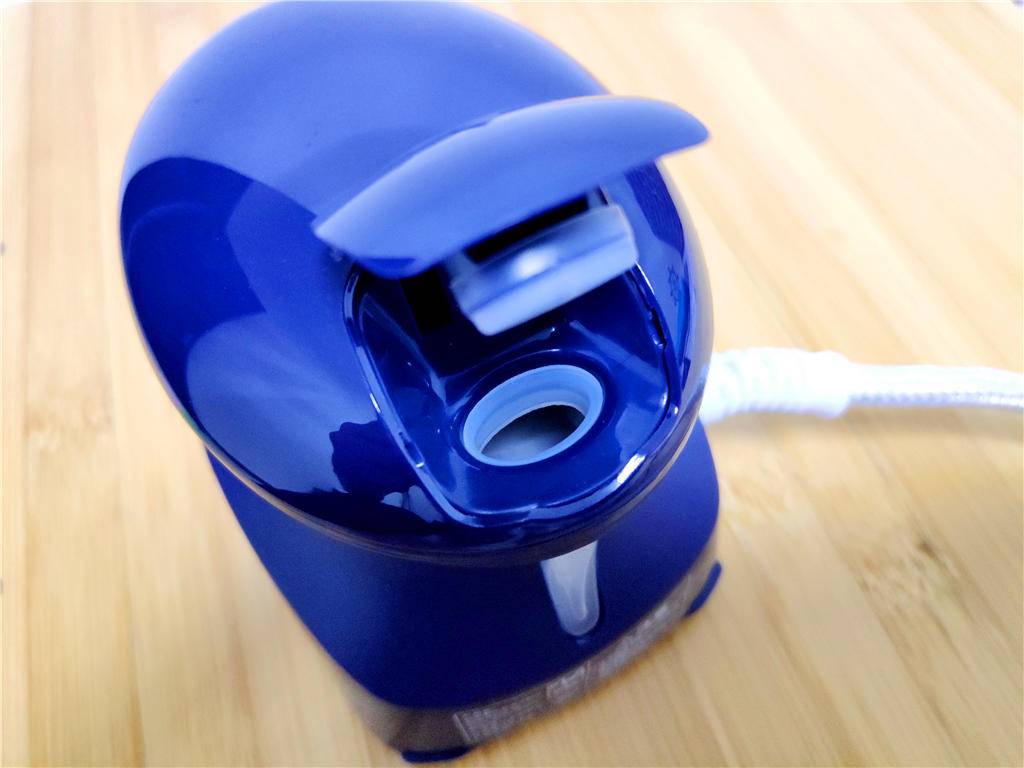 飞乐思纳米蒸汽小熨斗体验视频,纳米蒸汽小熨斗测评