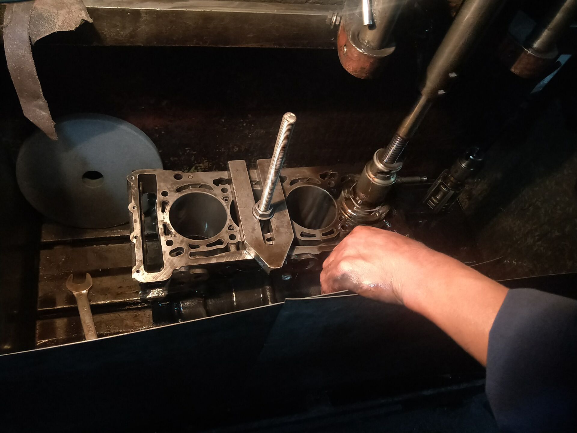 2010款大众途观发动机大修,2010年大众途观大修自己开值不