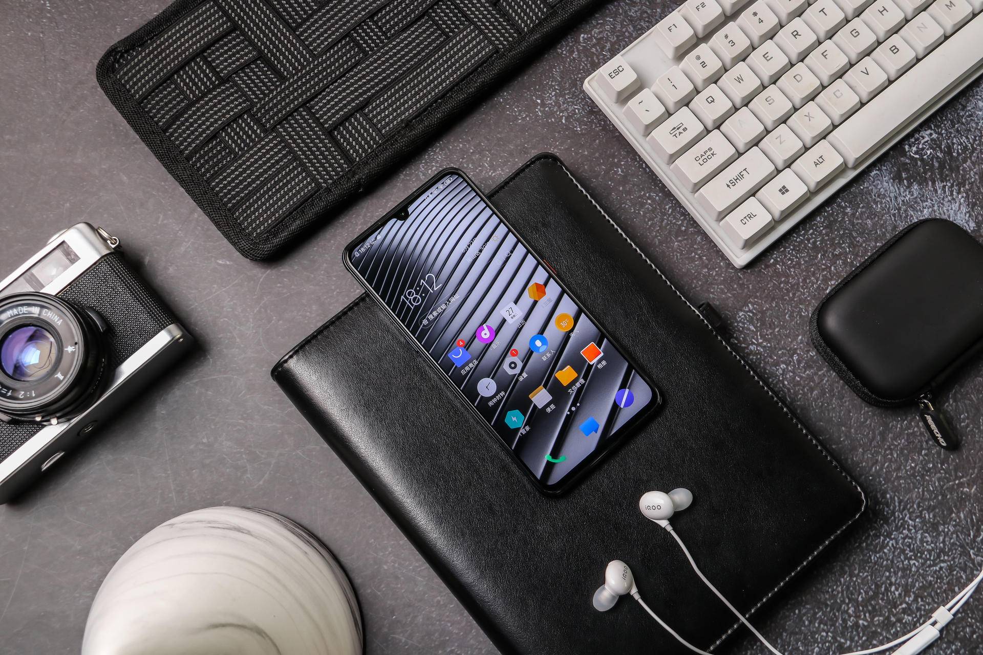 1000元以下iqoo游戏5g手机推荐,3998起售的iqoo5会是真香吗