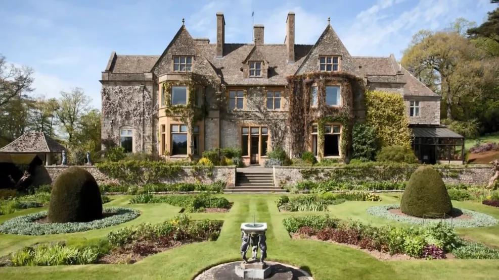 有钱还有品味的装修,有钱足球明星建设家园