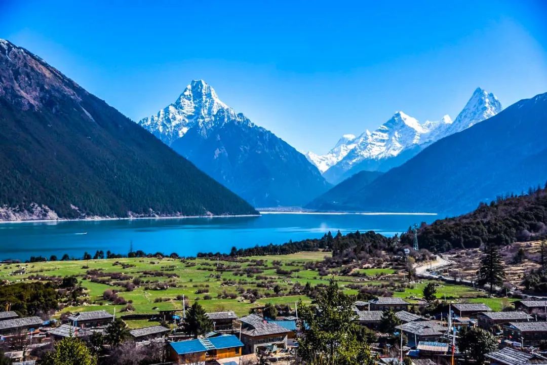 冬日的西藏才是人世间最美的天堂,西藏朝圣路上的美景