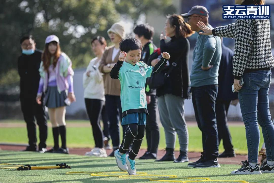 南通玛莎拉蒂中心,亲子足球乐园