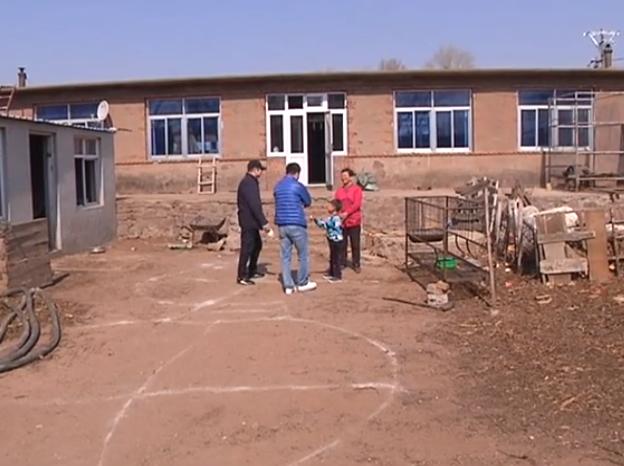 重病小男孩急需送医救治,男孩得怪病四处求医