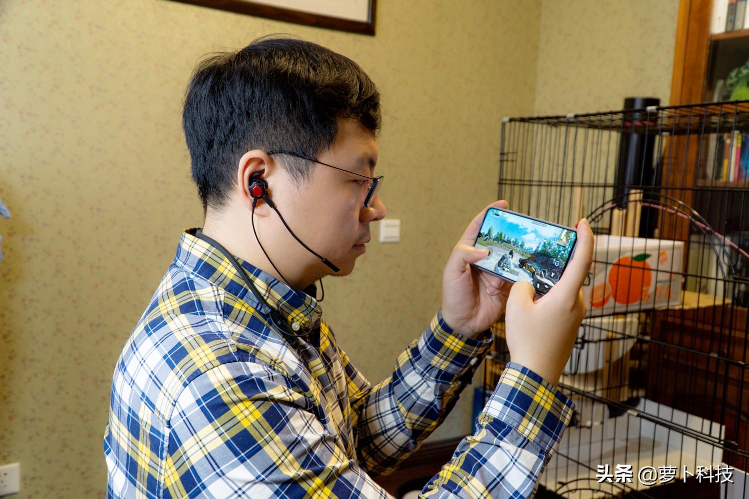 99块钱可以打吃鸡的游戏机,维迪声es12蓝牙耳机