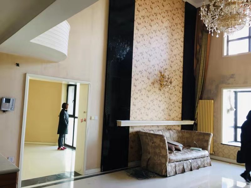 7月7号开拍正弘旗小区大豪宅