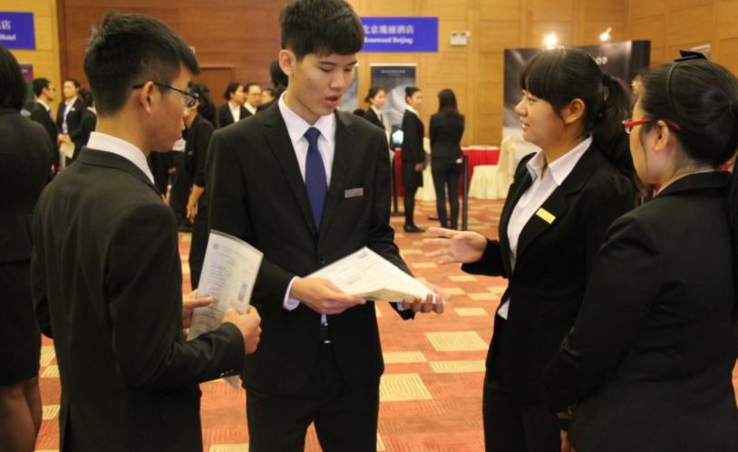 求职者还没面试就被驱赶，老板反而理直气壮，有纹身就是坏人？