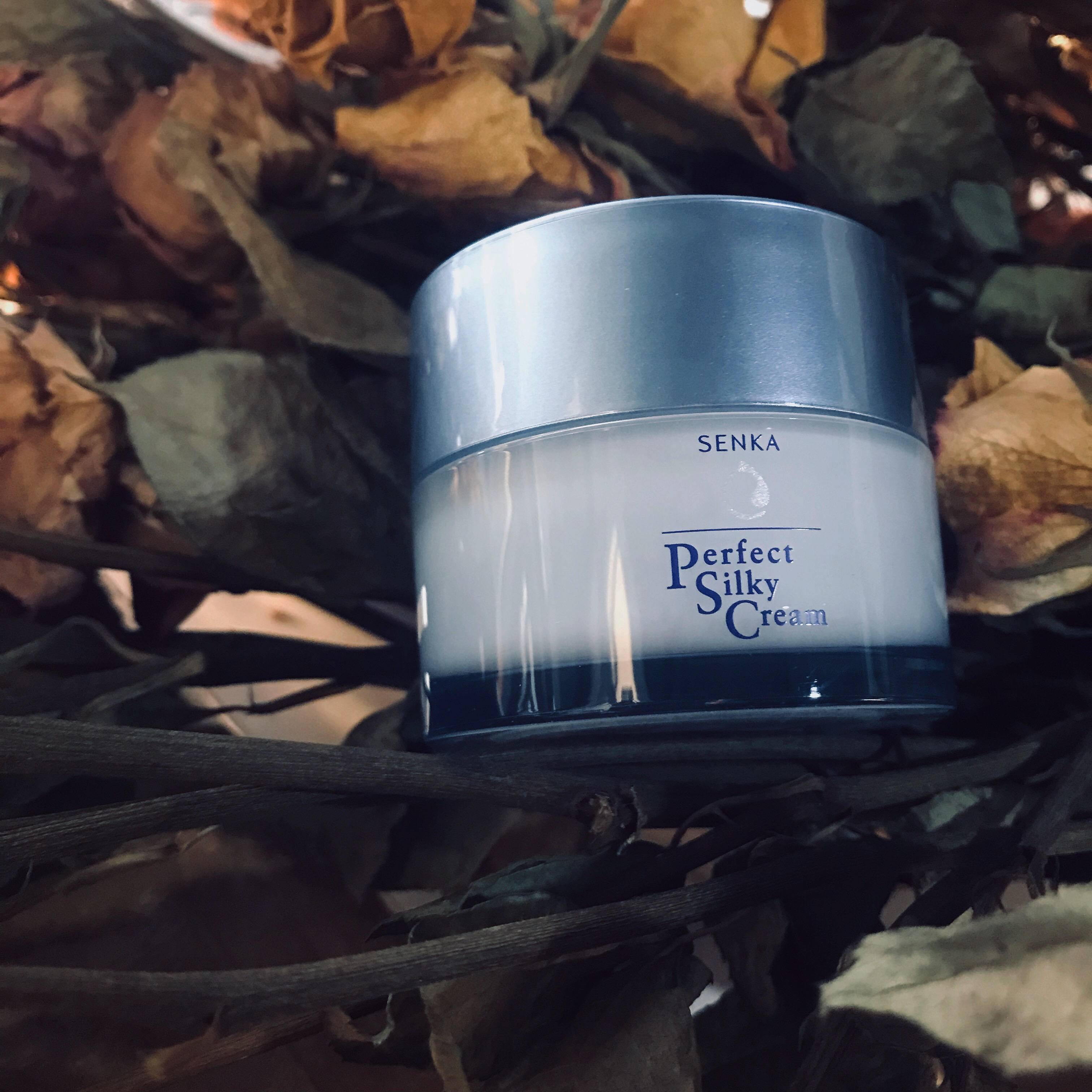 干燥肌肤该如何正确的补水保湿,修护干燥敏感肌肤的产品