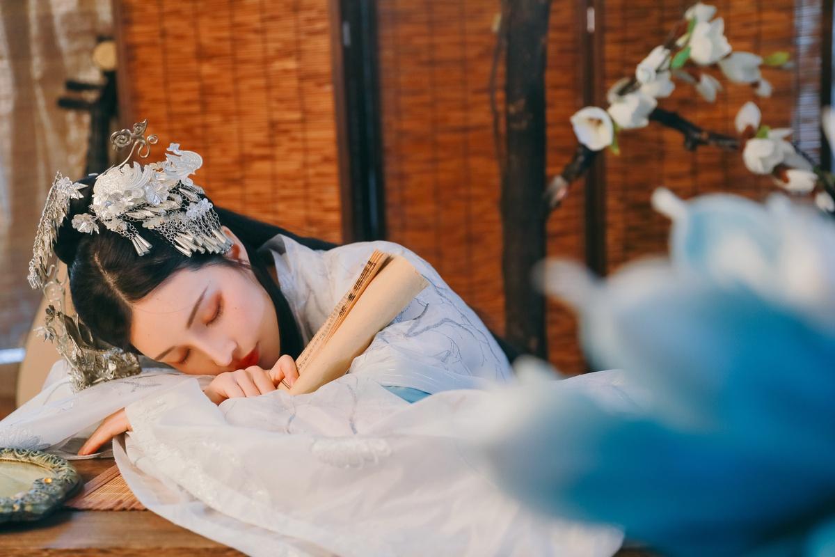 那些年我们追过的剧主人公,那些年我们追过的小说作者