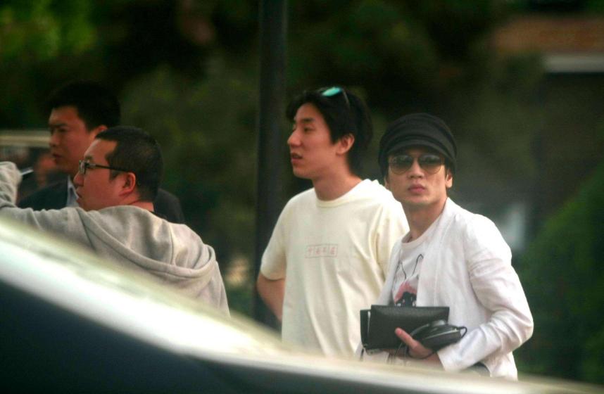 周迅被拒婚最后结局,不完美受害人周迅拒绝陪酒后续