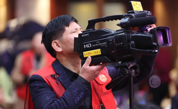 仁爱以柔克刚,仁爱传递