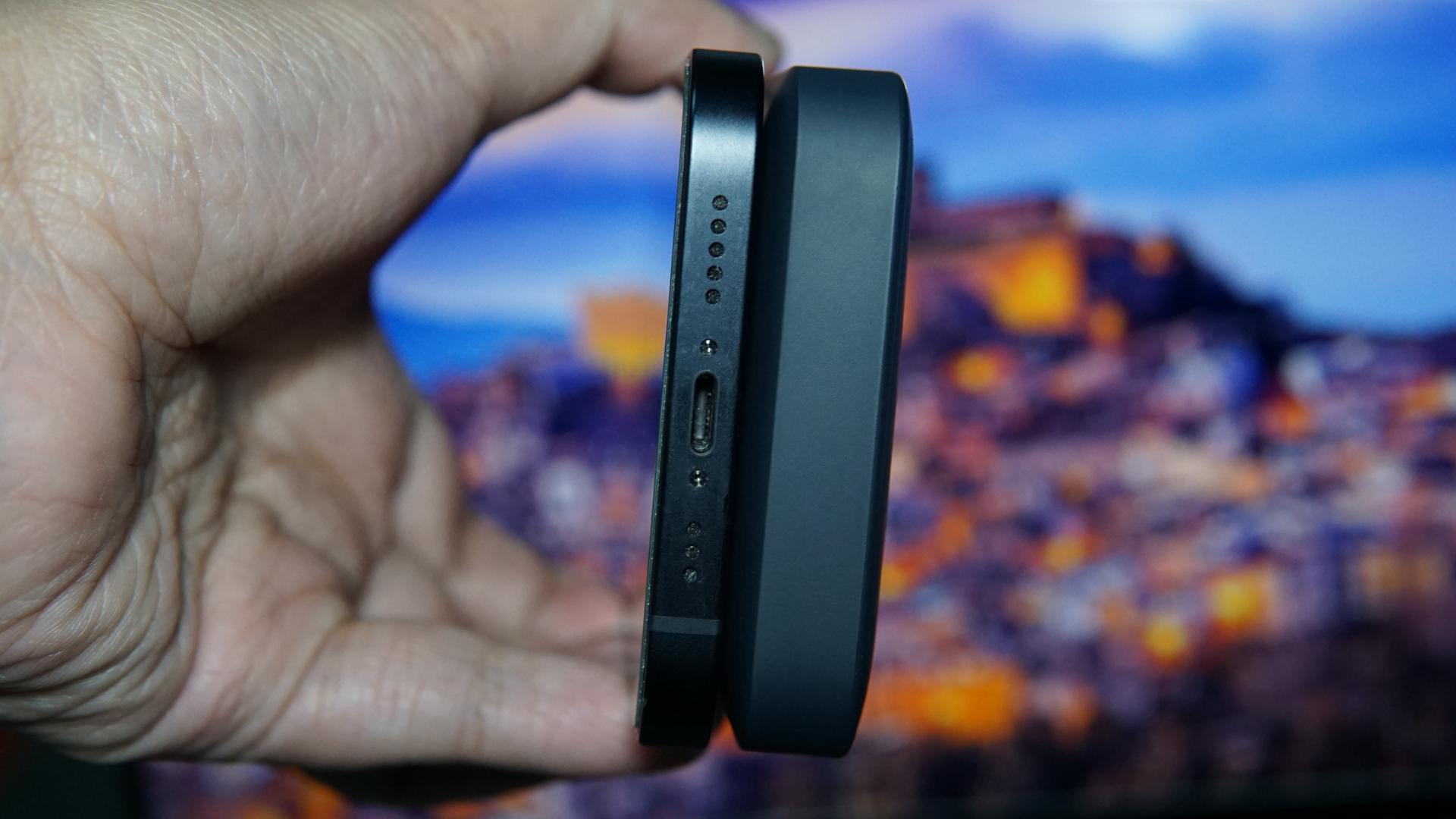 倍思无线磁吸充电宝20w充苹果13,倍思iphone12