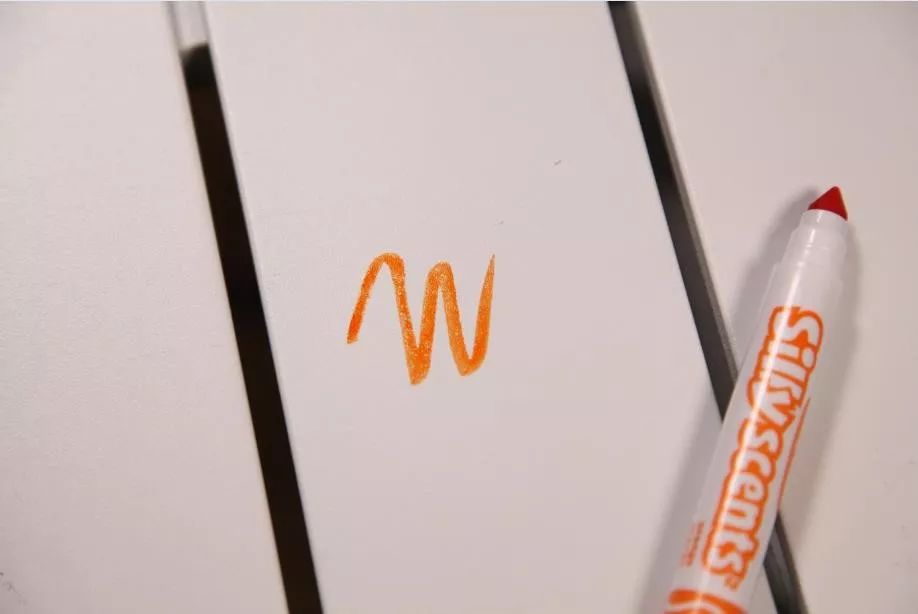 9岁孩子应不应该报美术班,9岁前不要让孩子学舞蹈