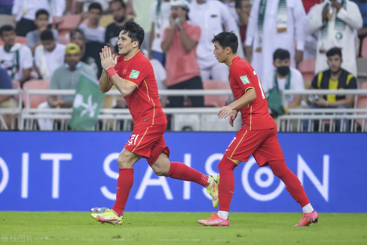 三问陈戌源,莱科换李铁,国足现在操作还来得及