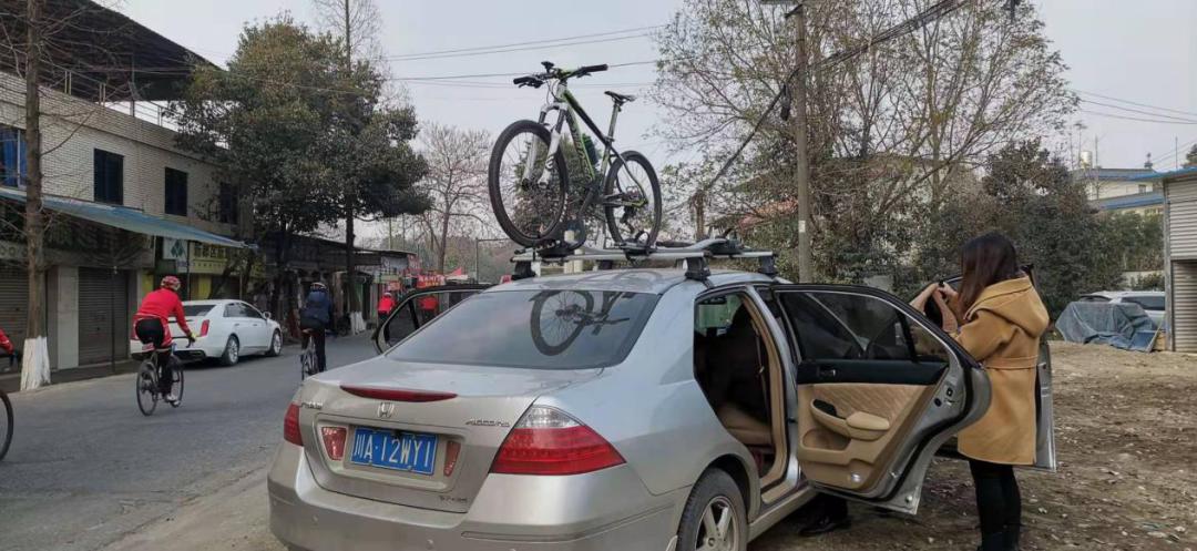 成都人真孬：骑车200公里去过年？