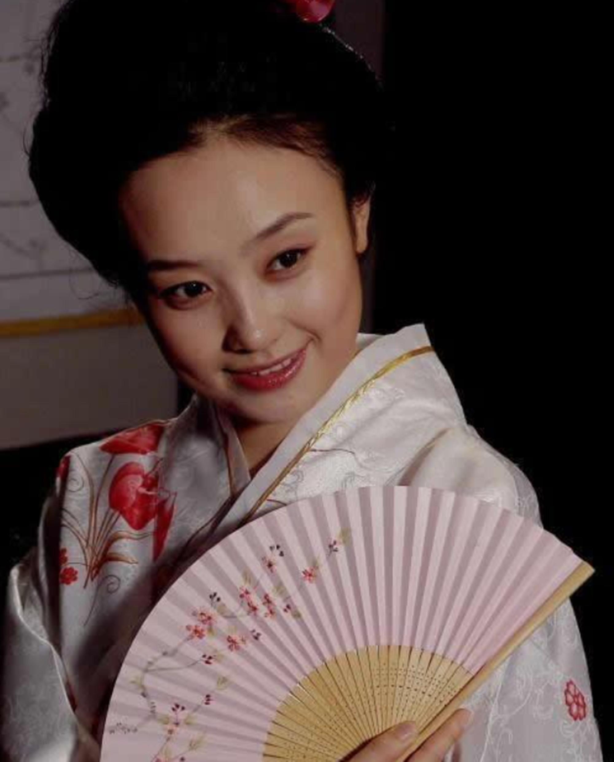 地下交通站演员现实生活,地下交通站演员列表大全